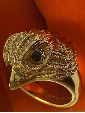 Kurt Geiger Ring SZ 6.5 -7 Cocktail Eagle Head Pave ClearCrystals Green Eyes NWT
